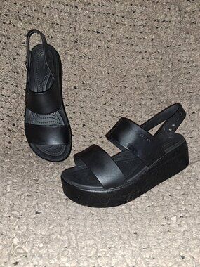 CROCS-Brooklyn-Low Wedge Platform Sandals-LiteRide-Sz 6-Excellent